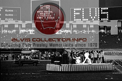 WM 1970 Houston Livestock show Elvis onstage rareraerearerarea
