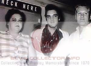 WM CHILDHOOD RARE Elvis standing with Gladys Vernon